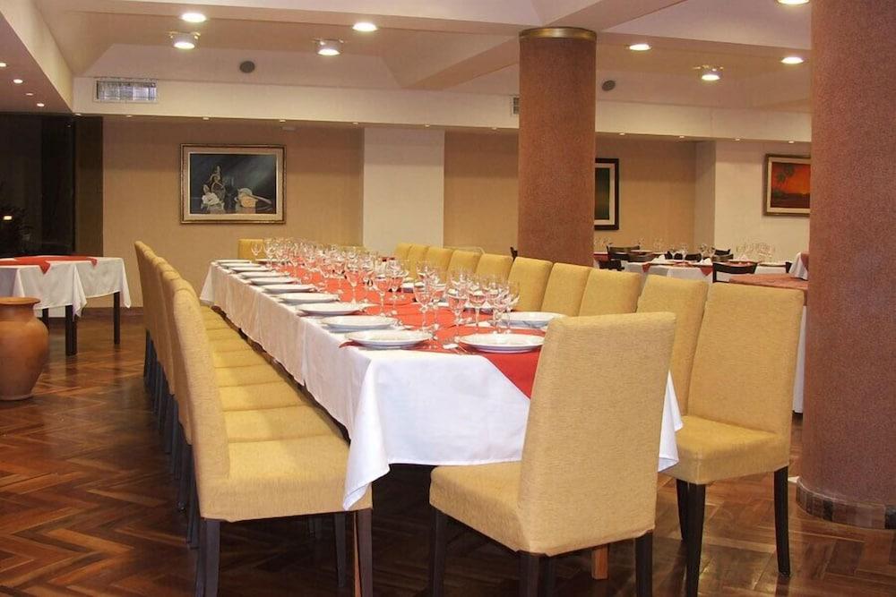 Ohasis Hotel Jujuy & Spa Сан-Сальвадор-де-Жужуй Екстер'єр фото